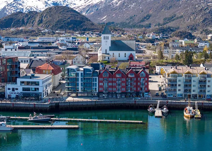 Svolvaer Harbour Sea View Apt